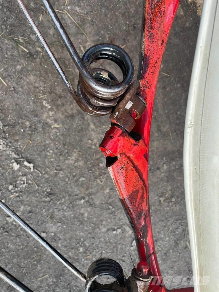 Lely Rotonde 510 CD 料堆整形机