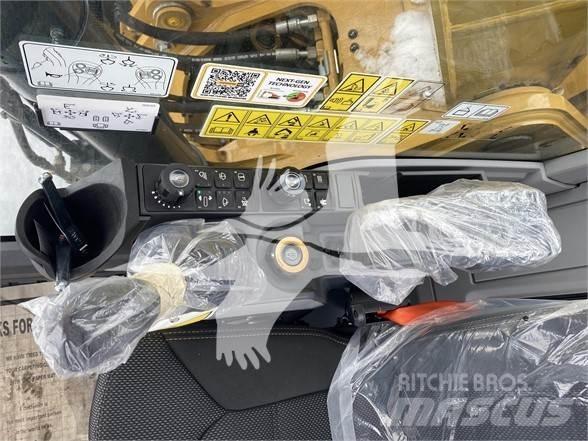 CAT 325 履带挖掘机