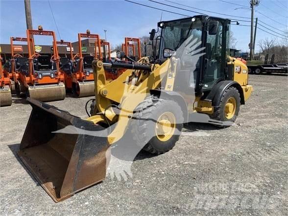 CAT 906M 轮式装载机
