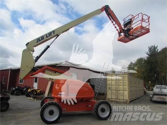 JLG 600AJ 曲臂高空工作平台