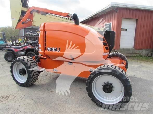 JLG 600AJ 曲臂高空工作平台