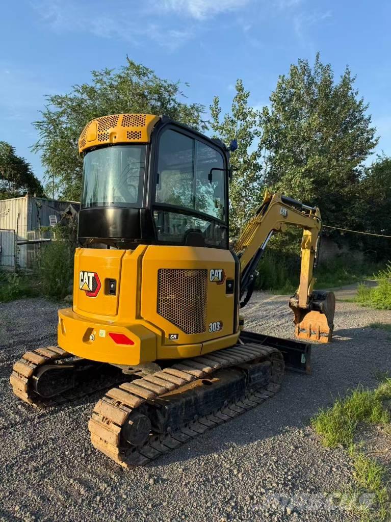 CAT 303 CR 小型挖掘机