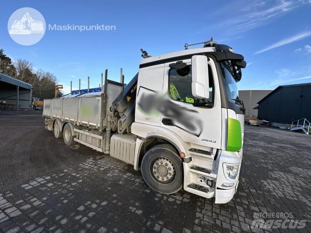 Mercedes-Benz 2543 起重车