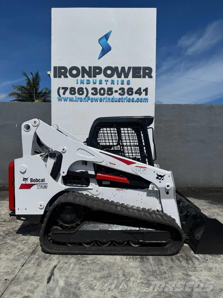 Bobcat T 740 滑移装载机