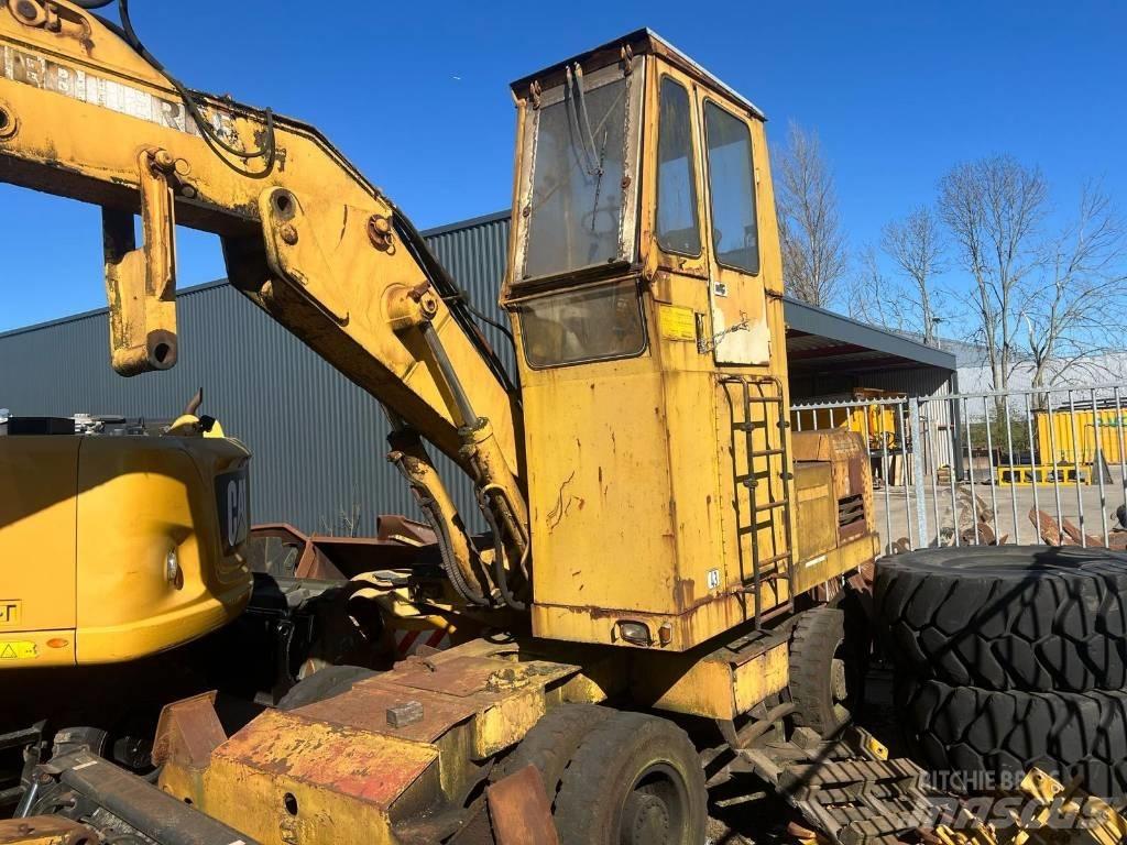 Liebherr 7951 轮式挖掘机