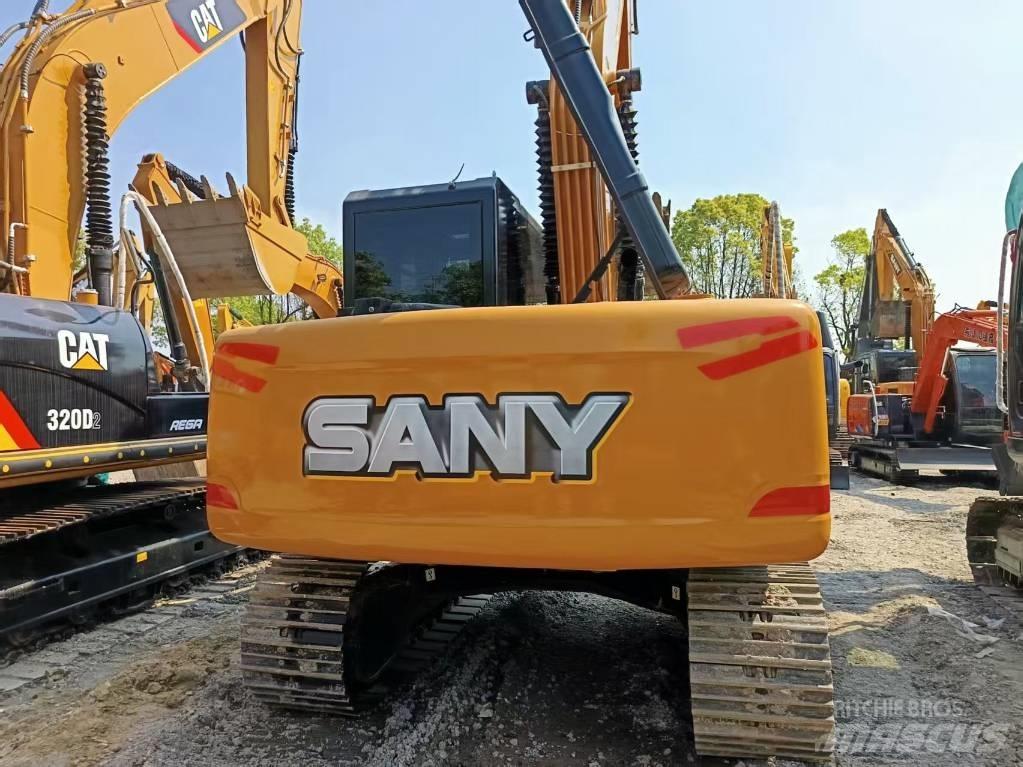 Sany SY135C 履带挖掘机