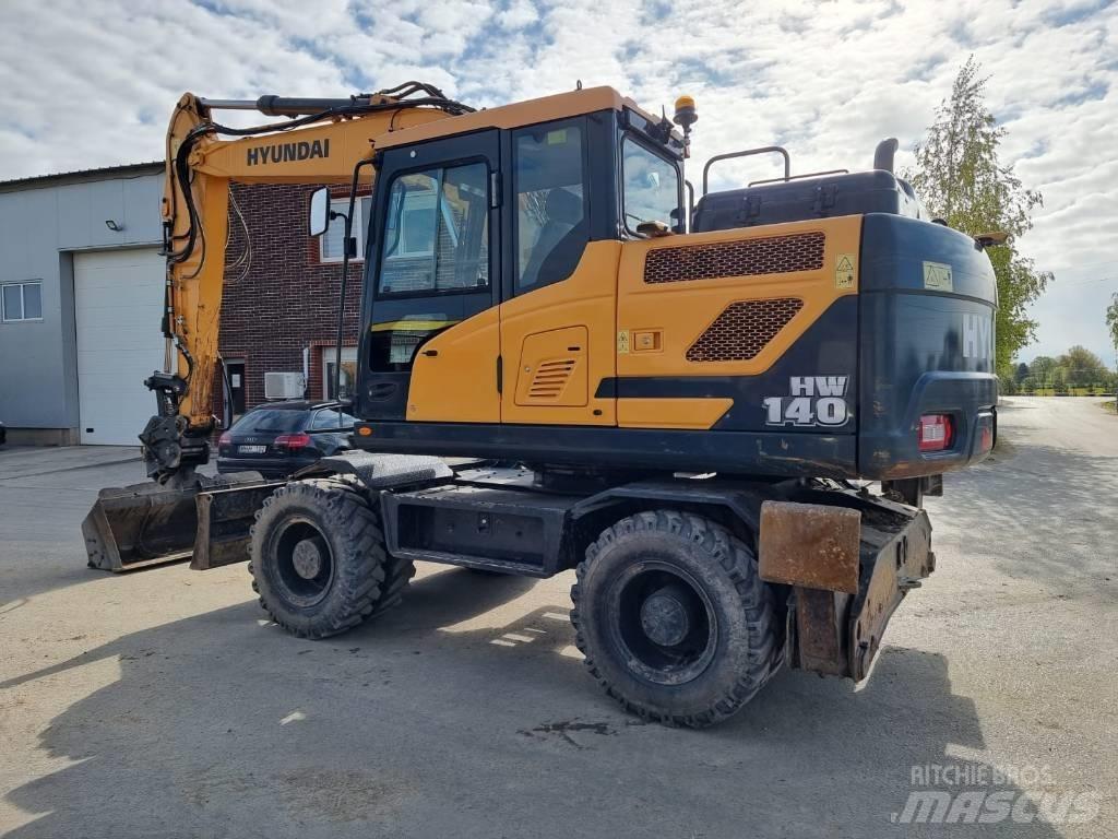 Hyundai HW 140 轮式挖掘机