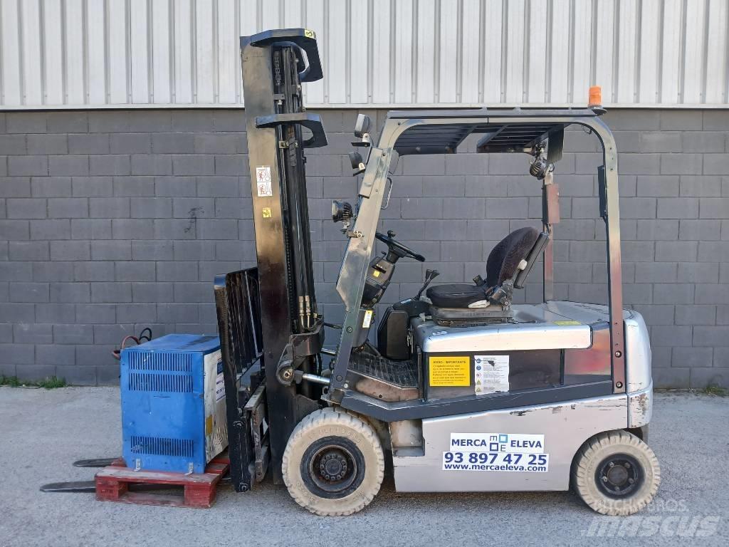 Nissan Q02 L 20 CU 电动叉车