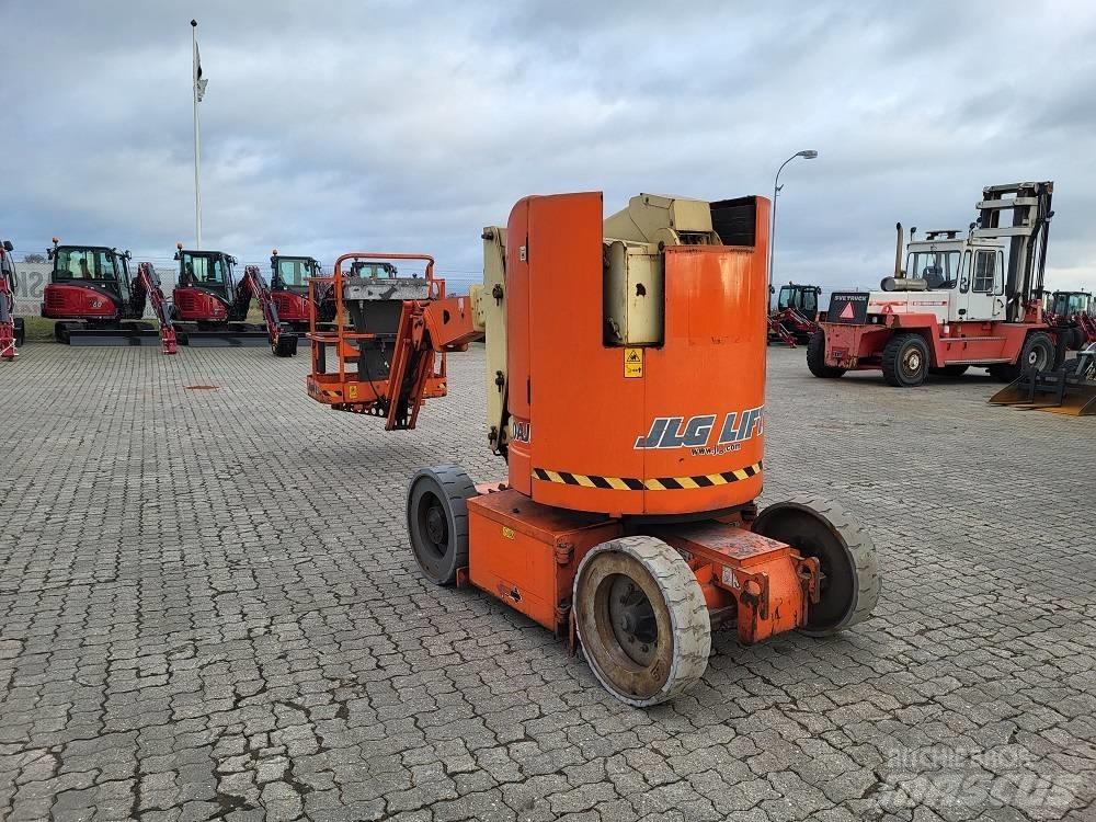 JLG E 300 AJP 曲臂高空工作平台