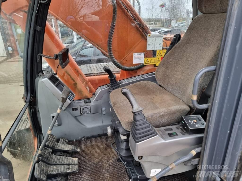 Doosan DX 225 LC 履带挖掘机
