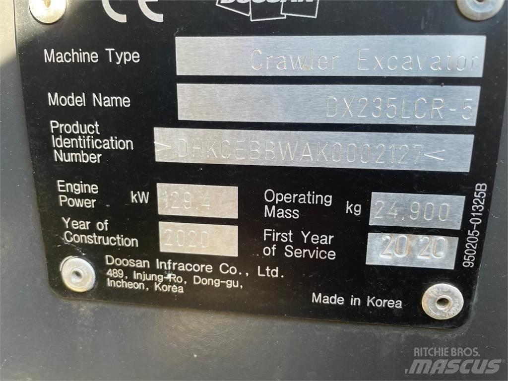 Doosan DX235 LRC 履带挖掘机