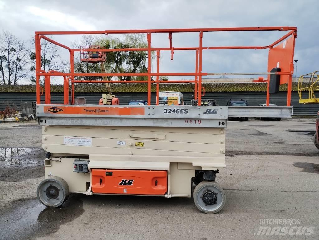 JLG 3246 ES 剪叉式升降机