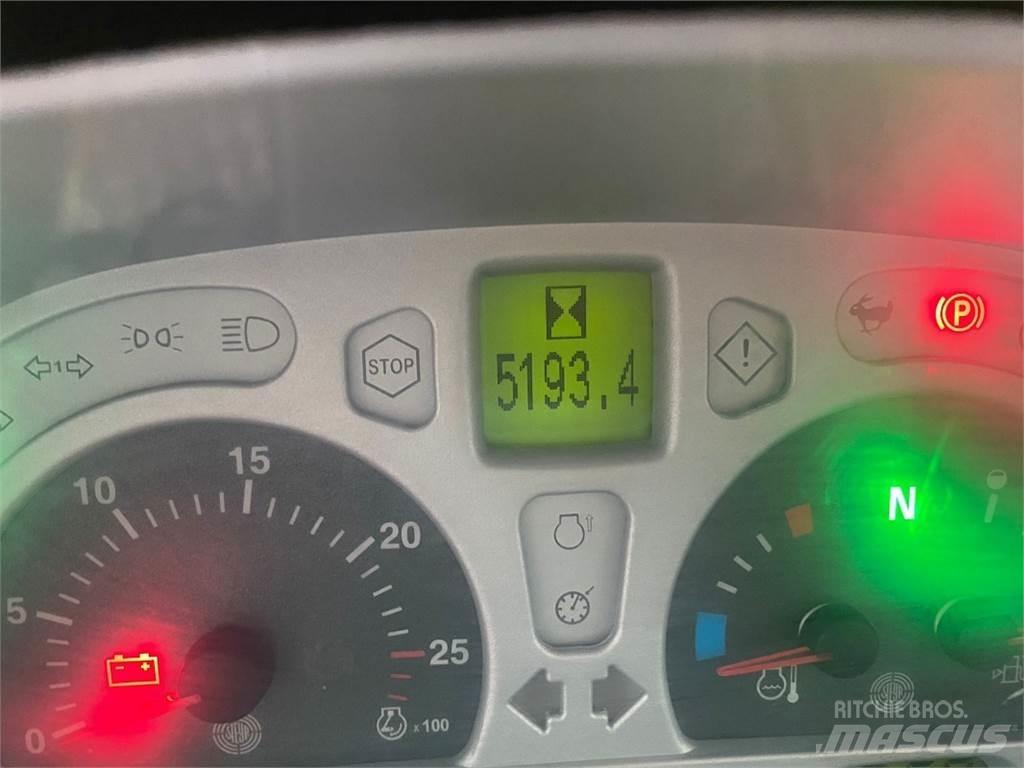 Steyr 6135 Profi 拖拉机/农用车