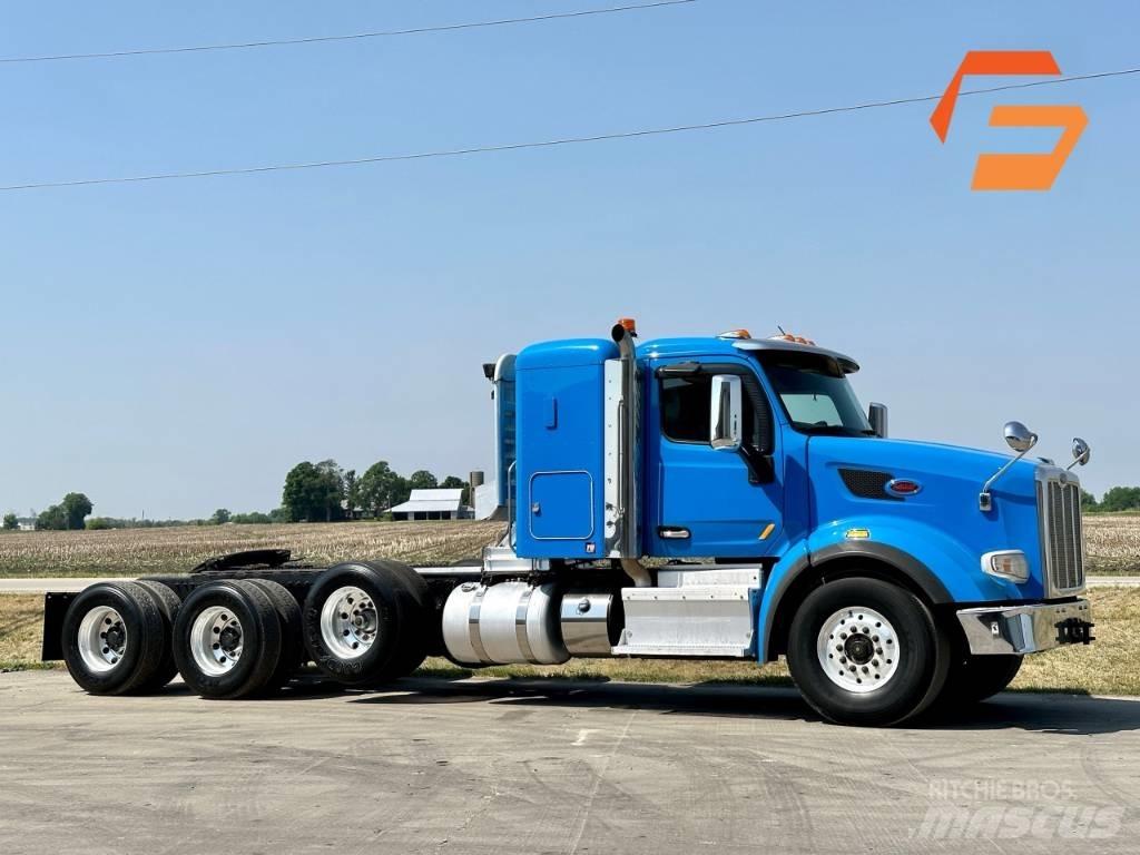 Peterbilt 567 牵引车