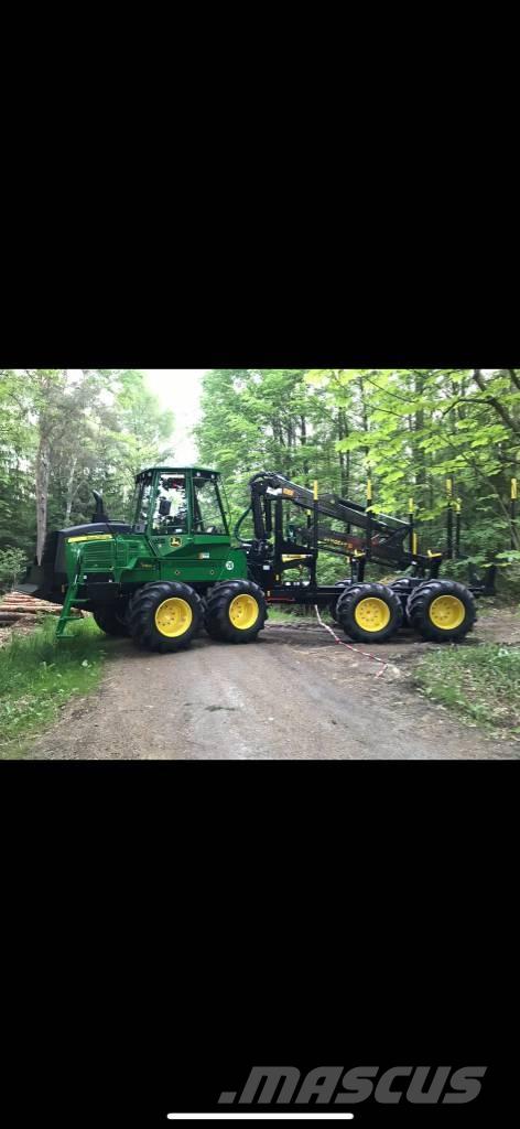 John Deere 1110 G 集运机