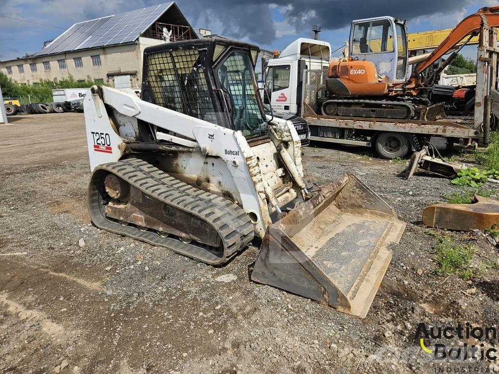 Bobcat T 250 履带式装载机