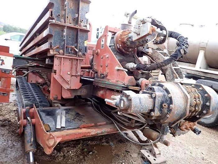 Ditch Witch JT4020 钻孔机