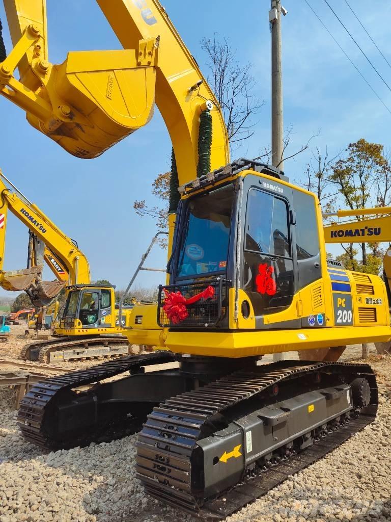 Komatsu PC 200 履带挖掘机