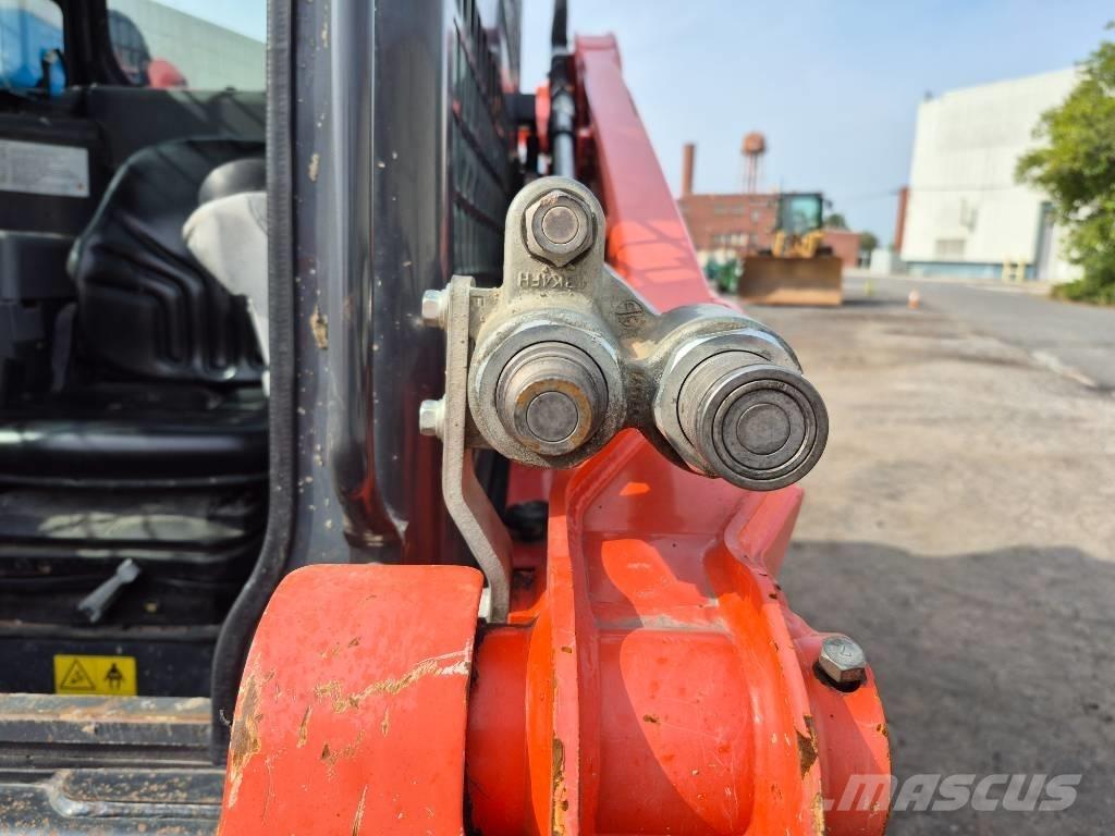 Kubota SVL 65-2 滑移装载机