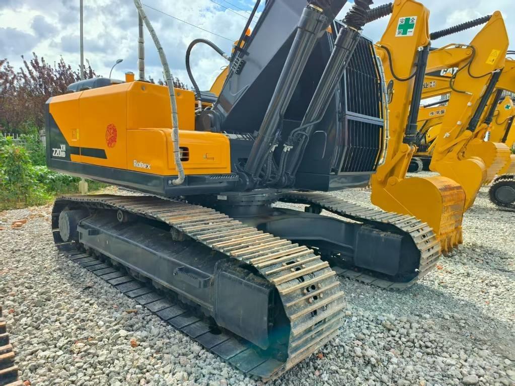 Hyundai HX220HD 履带挖掘机