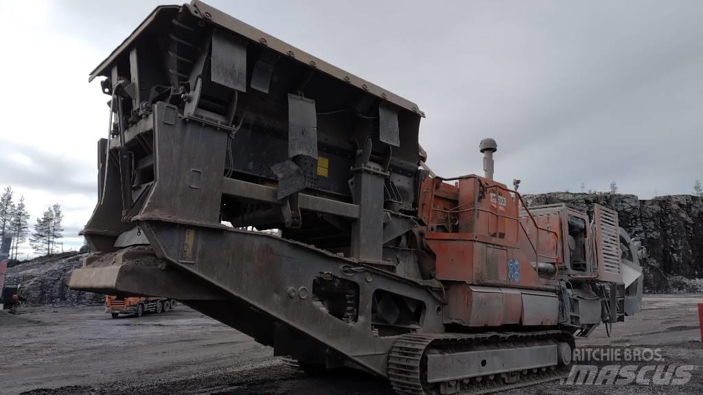 Metso LT 110 移动式破碎机
