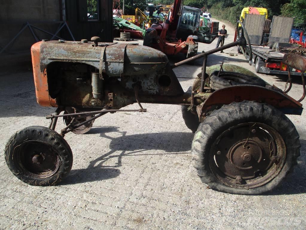 Allis-Chalmers B 拖拉机/农用车