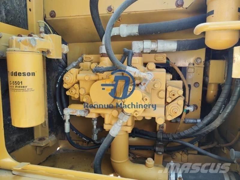 CAT 315D2 中型挖掘机