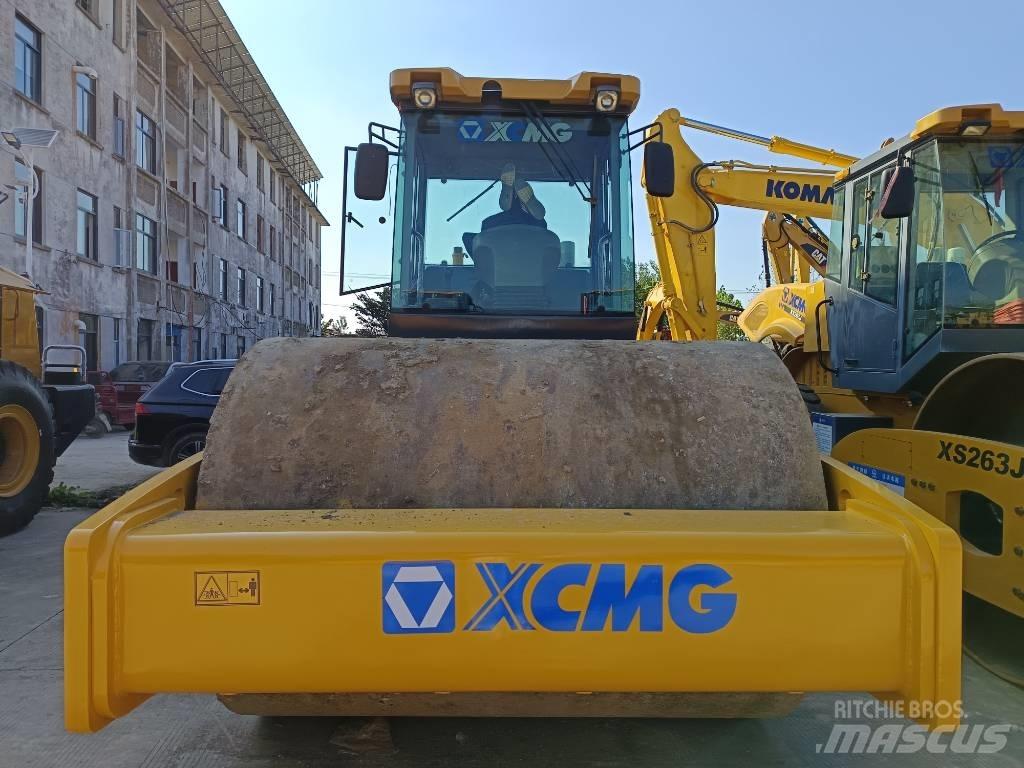 XCMG XS 223 J 单轮压路机