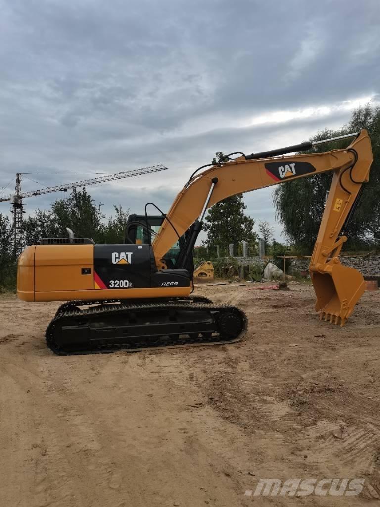 CAT 320D 履带挖掘机
