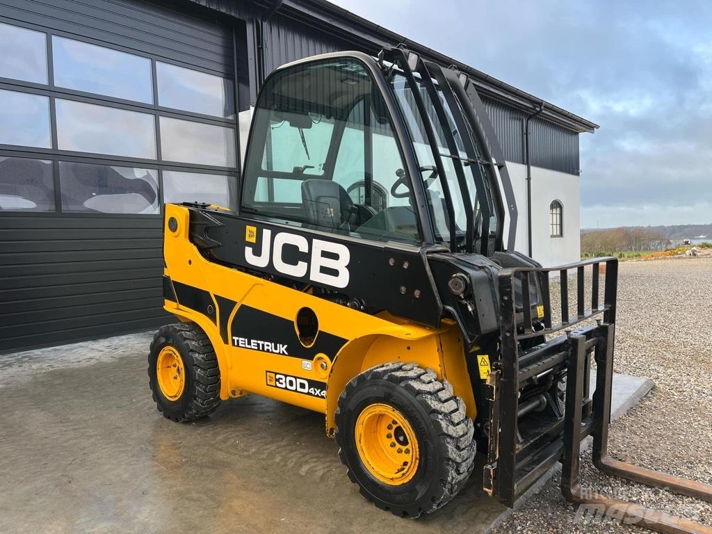 JCB TLT 30 D 伸缩臂叉装车|叉装车