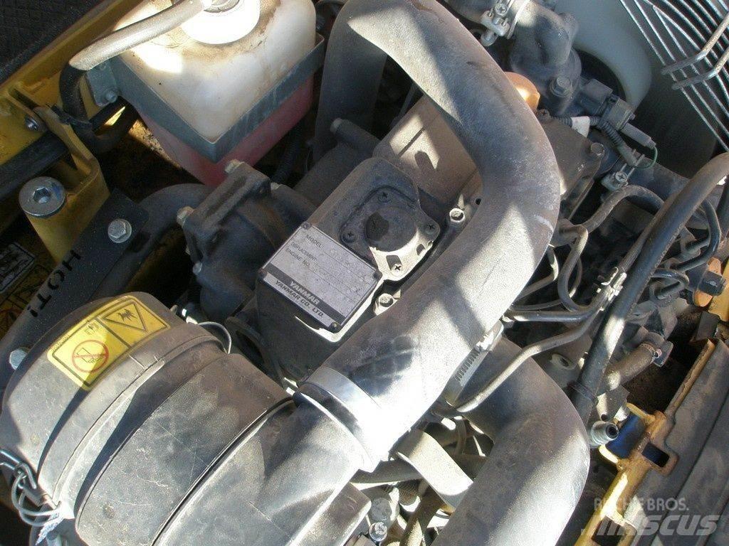 CAT 300.9 小型挖掘机