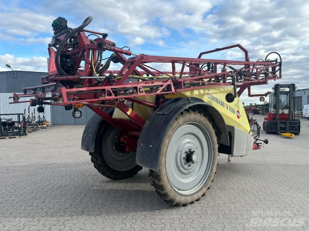 Hardi Commander 3200 牵引式喷雾机