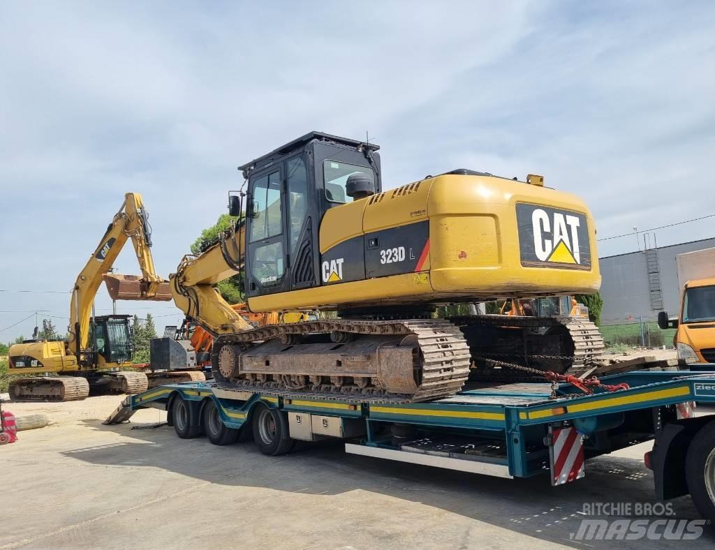 CAT 323 D L 履带挖掘机
