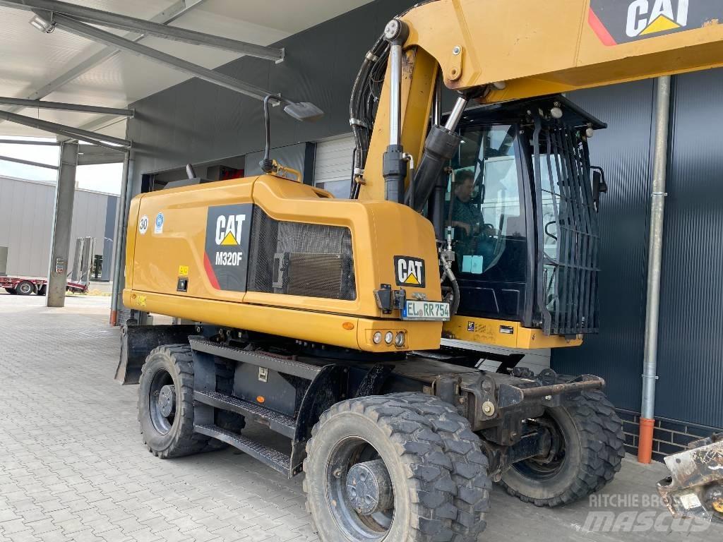 CAT M 320 F 轮式挖掘机