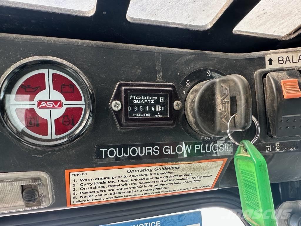 Terex PT 30 滑移装载机