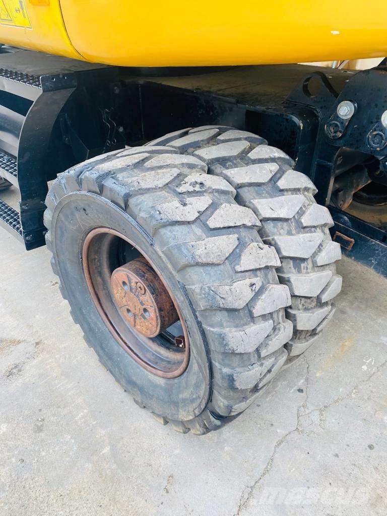 CAT m317f 轮式挖掘机