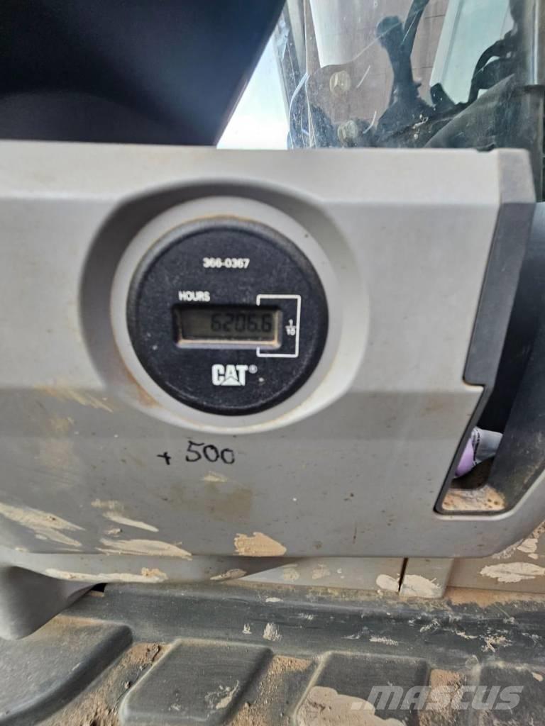 CAT 352 F 履带挖掘机