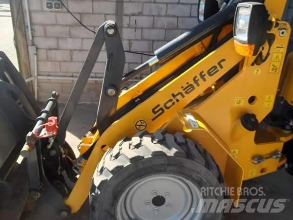 Schäffer 2428 SLT 滑移装载机