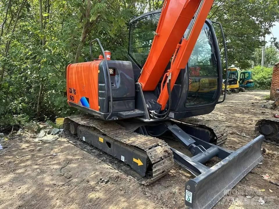 Hitachi ZX60 小型挖掘机