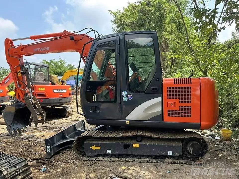 Hitachi ZX60 小型挖掘机