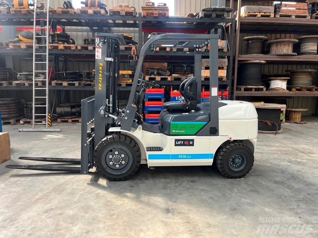 Eurotrac FE30 电动叉车