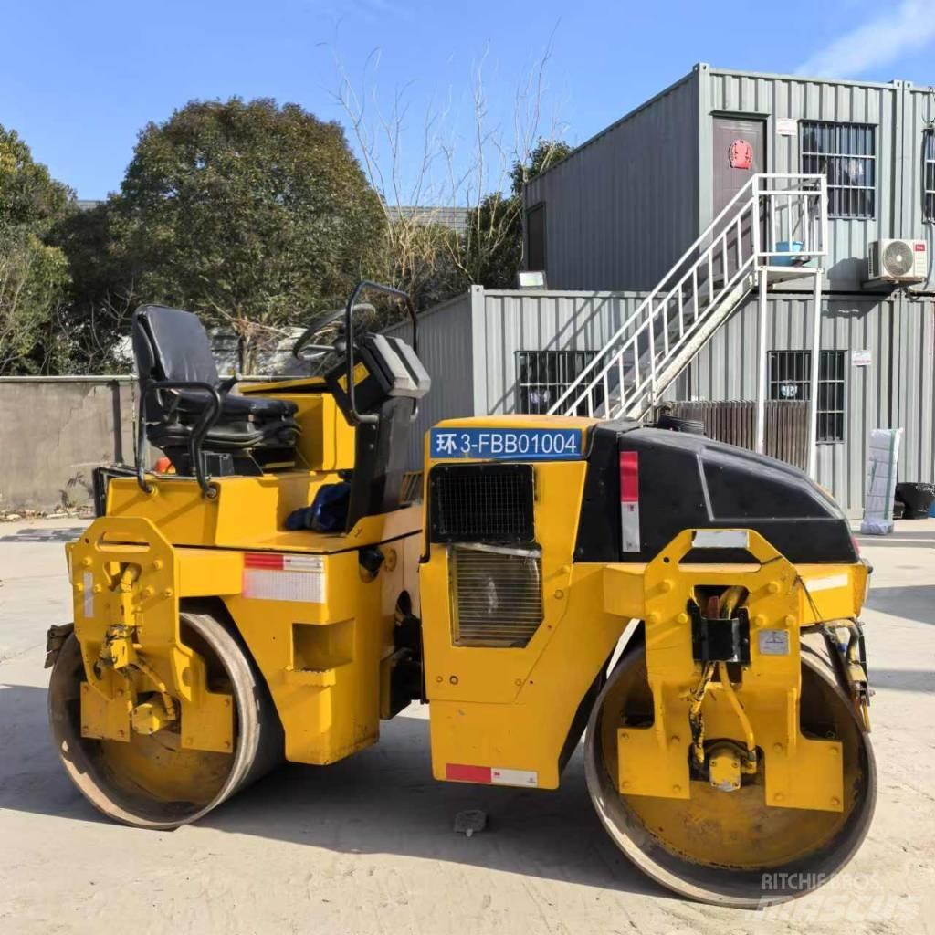 Dynapac CC 142 双轮压路机