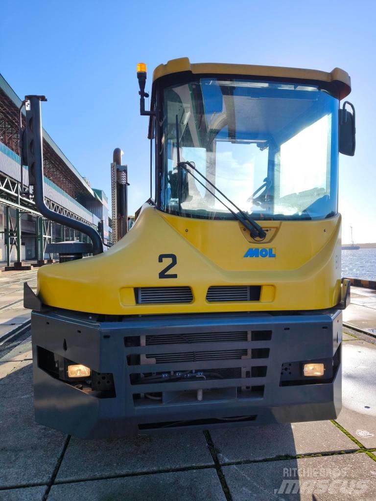 MOL RM255 码头牵引车