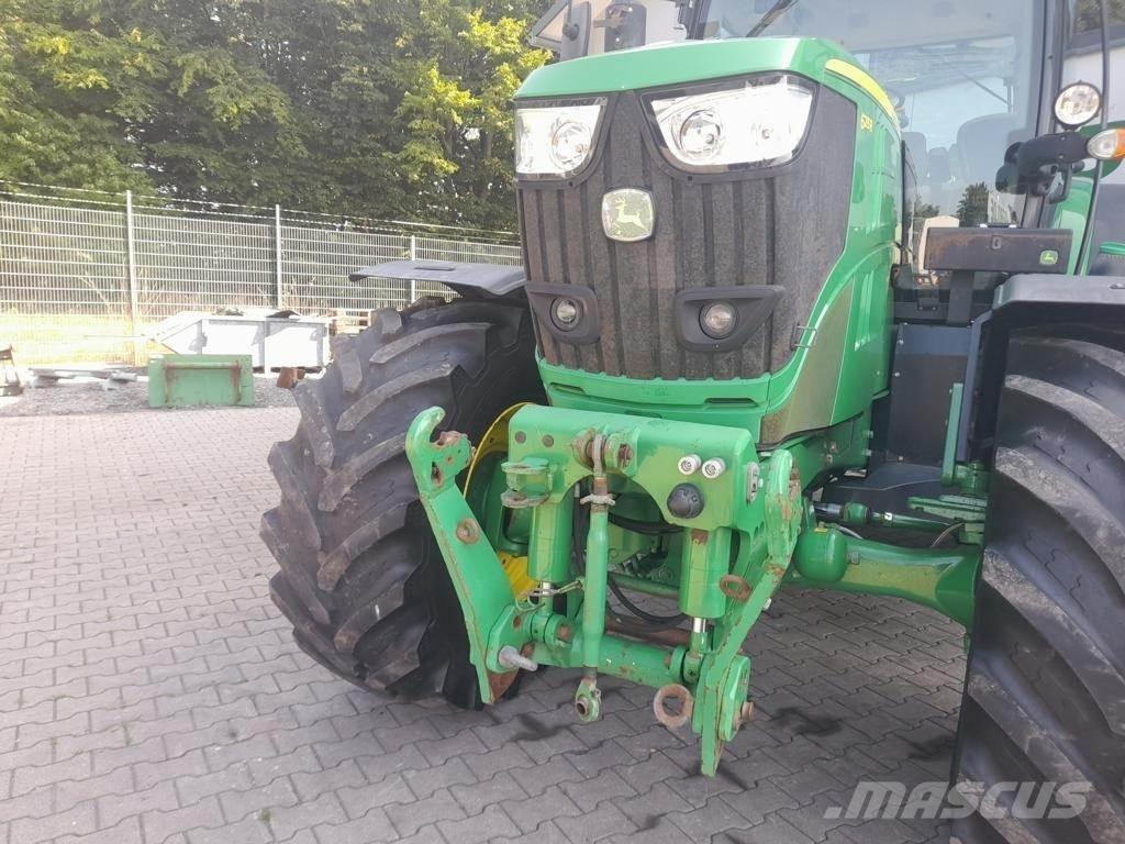 John Deere 6215 R 拖拉机/农用车