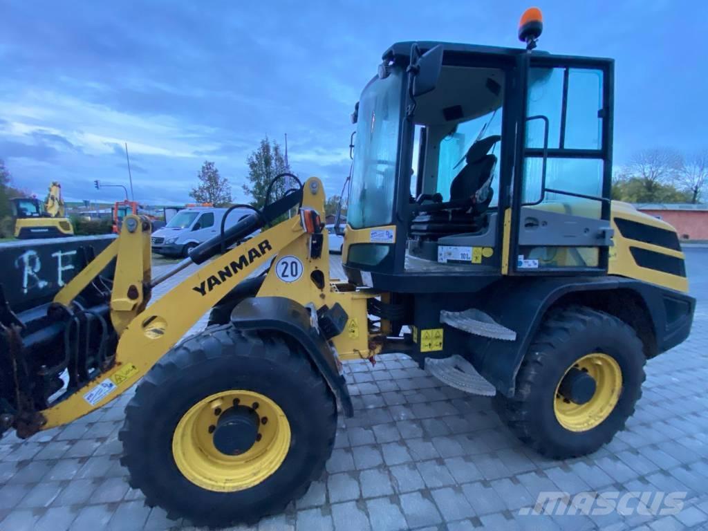Yanmar V 100 轮式装载机