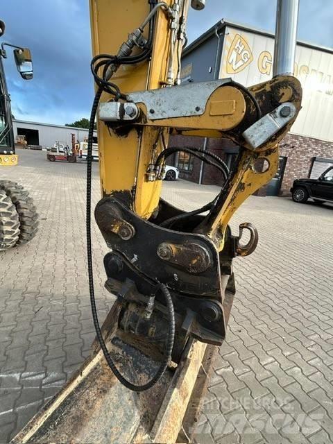 CAT M 318 F 轮式挖掘机
