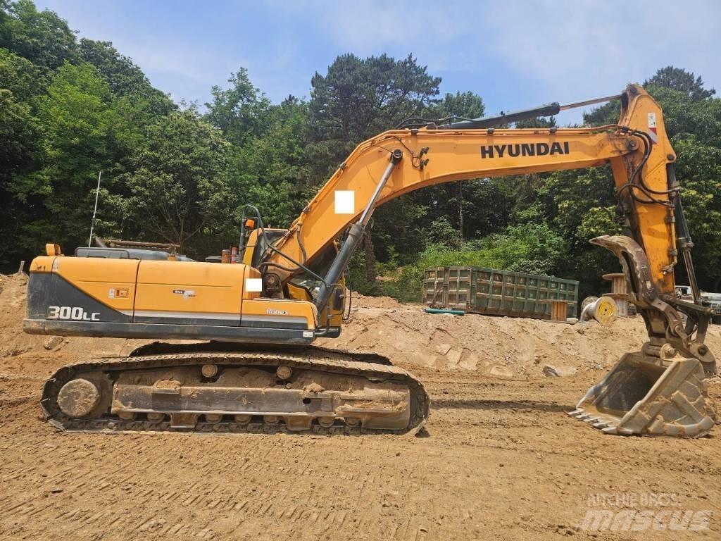 Hyundai Robex 300 LC 履带挖掘机