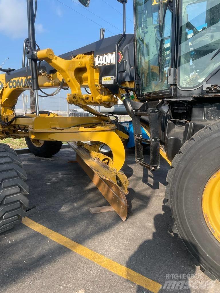 CAT 140 M 平地机/推土机