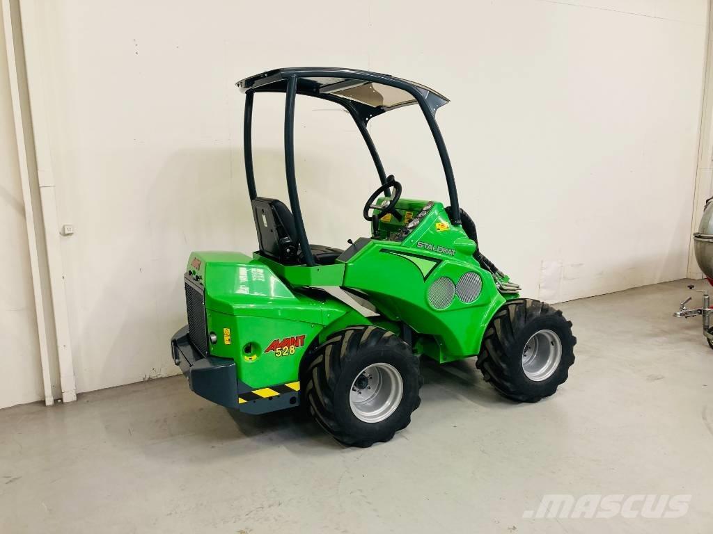Avant 528 小型装载机