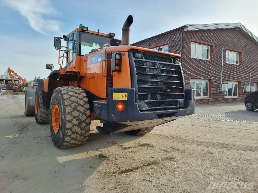Doosan DL 450 轮式装载机